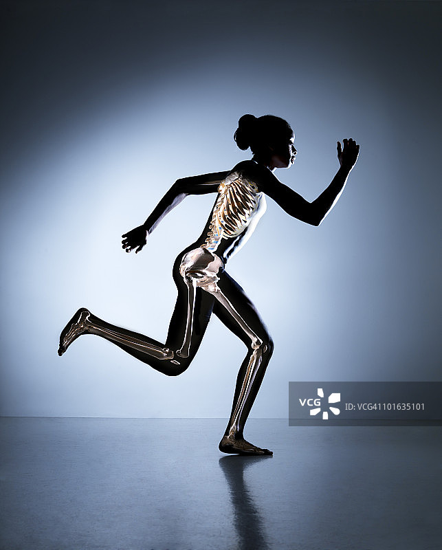 奔跑的女性，骨骼可见图片素材