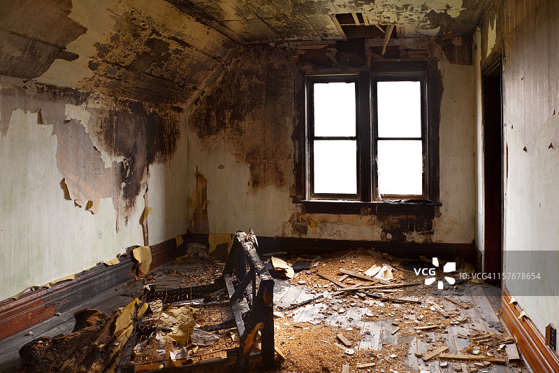 卧室被火烧毁图片素材