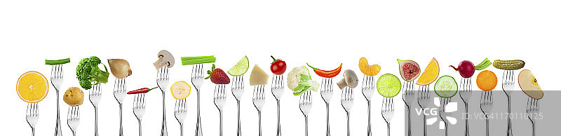 叉子上的水果和蔬菜图片素材