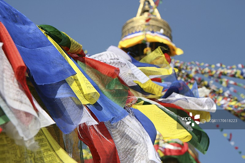 多彩的藏族经幡图片素材