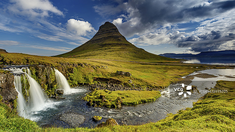 在冰岛Kirkjufell图片素材