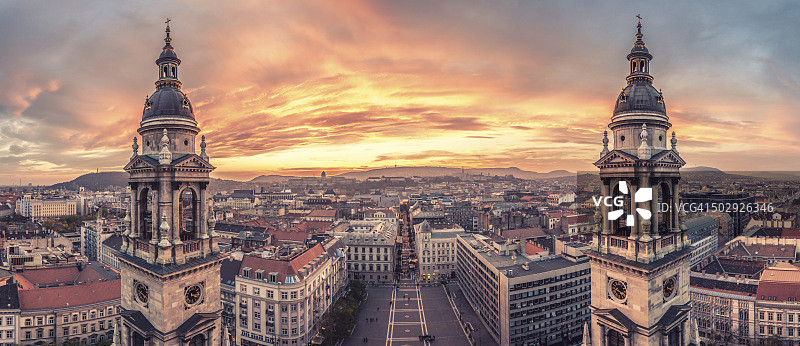 日落中的布达佩斯全景图片素材