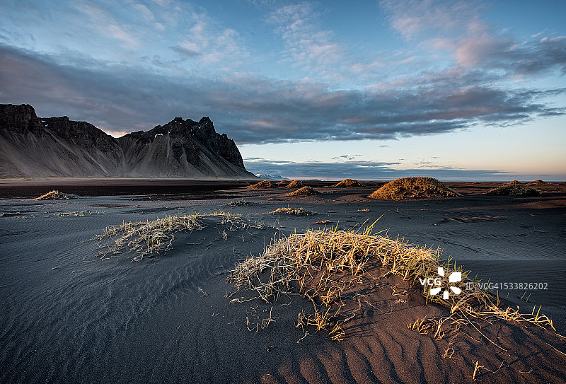 冰岛的Vestrahorn山图片素材