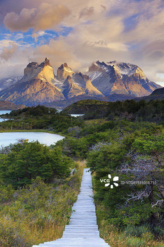 智利、巴塔哥尼亚、托雷斯德尔潘恩国家公园图片素材
