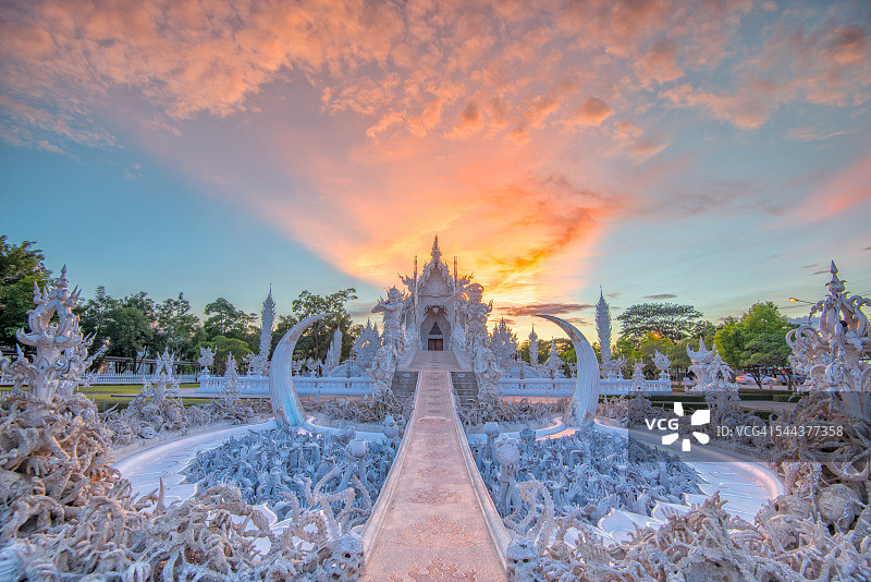 泰国清莱的白庙图片素材