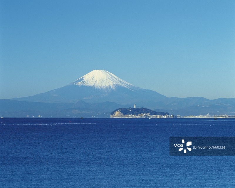 Enoshima岛和富士山图片素材