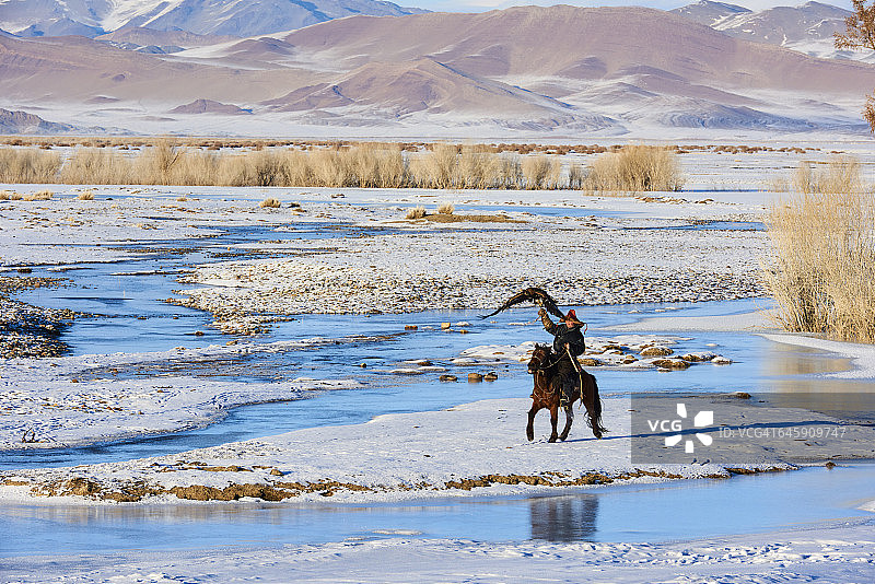 蒙古，巴彦-欧力基，猎鹰者图片素材
