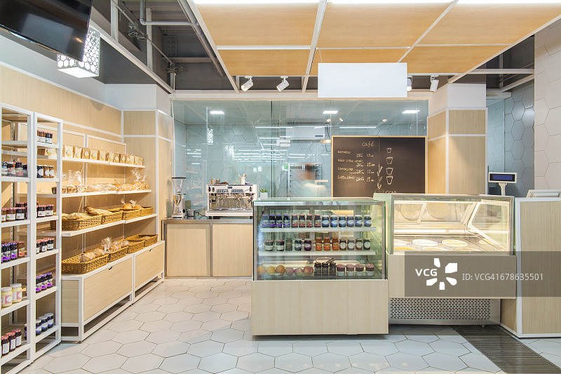 面包店咖啡厅在超市的观点图片素材