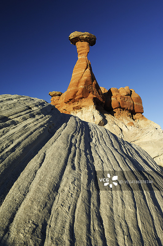 犹他州拱门国家公园的胡都岩图片素材