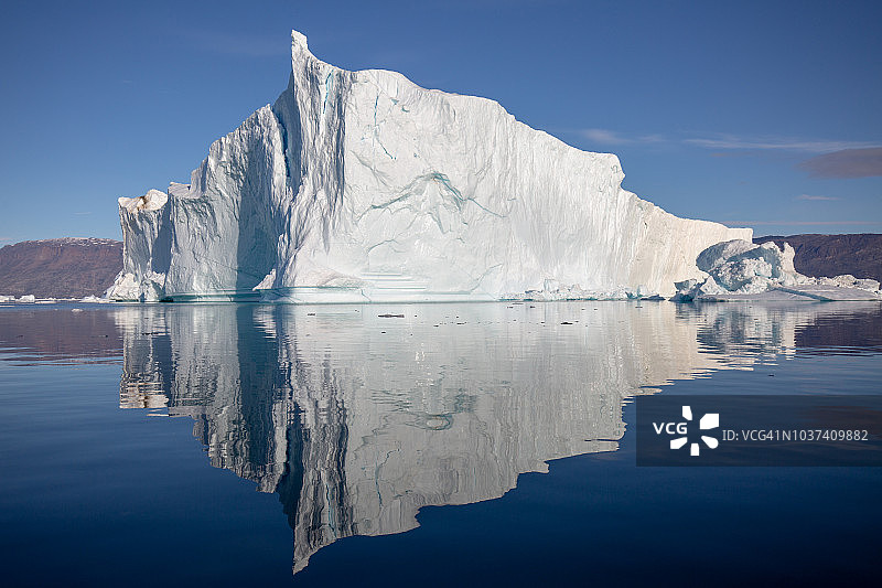 冰山反射图片素材