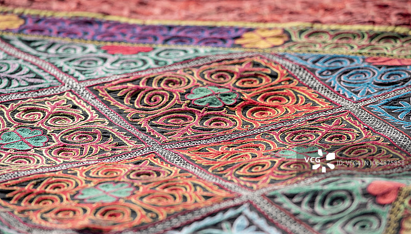 彩色地毯细节，金鹰猎人节，Ölgii，西蒙古图片素材