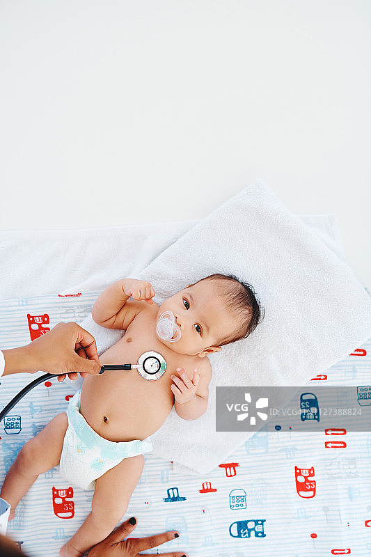 强壮健康的心跳为强壮成长的宝宝准备图片素材
