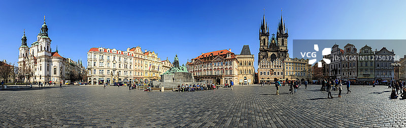 布拉格老城广场(Staroměstské náměstí)，捷克共和国图片素材