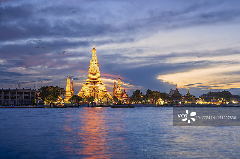 黎明寺，Wat Arun寺，泰国曼谷，湄南河最受欢迎的地标景观泰国曼谷。图片素材