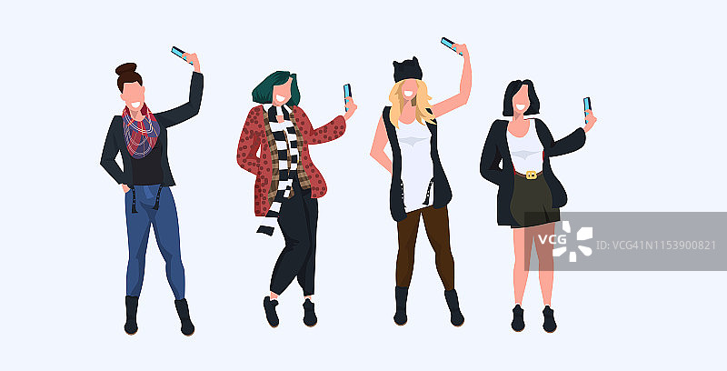 女性在智能手机上自拍，随意的女性卡通人物在不同的姿势拍摄白色背景平的全长水平图片素材