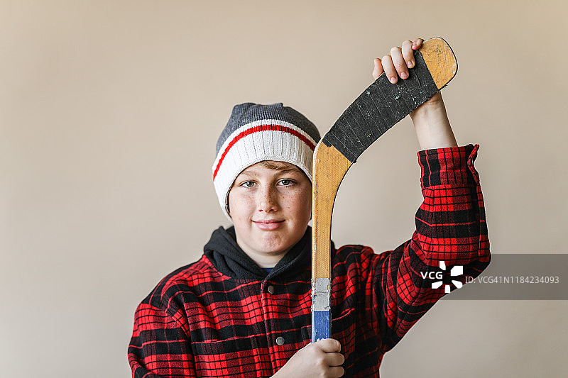 加拿大男孩少年曲棍球运动员图片素材