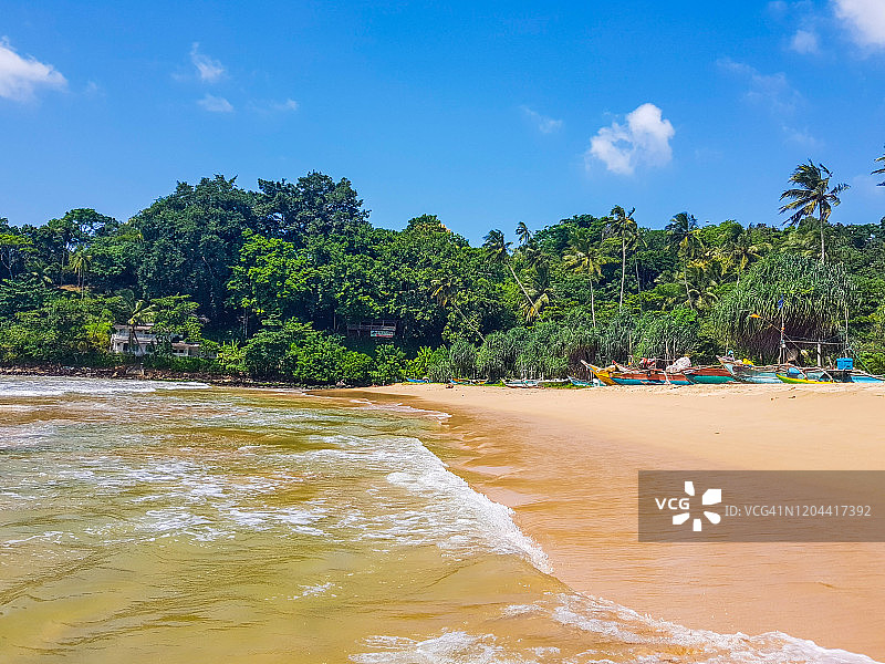 斯里兰卡南部塔拉拉的田园诗般的海滩图片素材