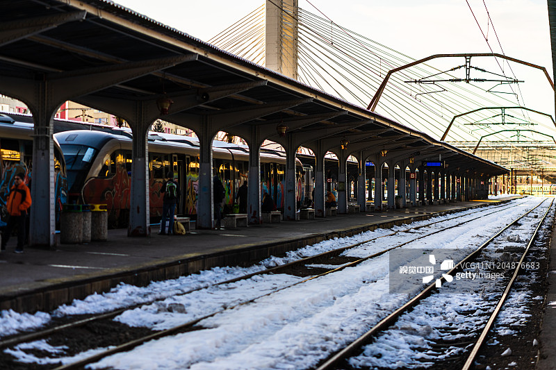 布加勒斯特北火车站(Gara de Nord)站台，罗马尼亚，布加勒斯特，2020年图片素材