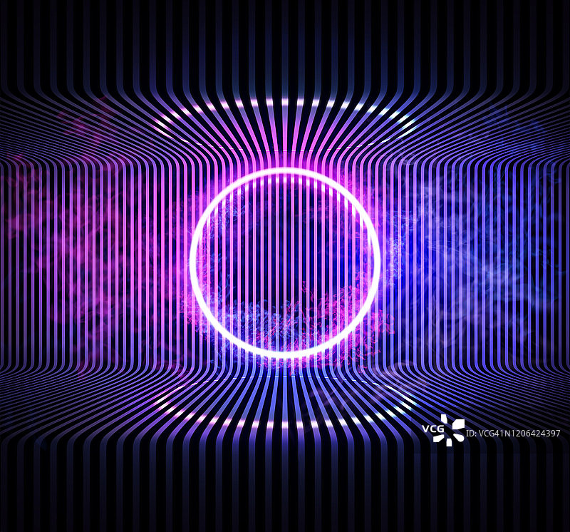 霓虹色几何圆上的金属条纹图案背景。圆形神秘入口，霓虹灯。蓝色和粉色的霓虹灯反射在地板上。黑暗中的光线，烟雾。向量。图片素材