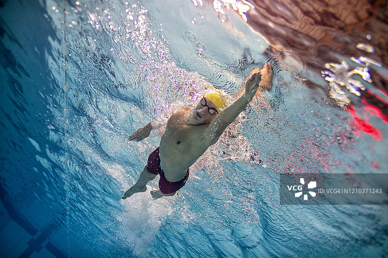 从事游泳运动训练的职业运动员图片素材
