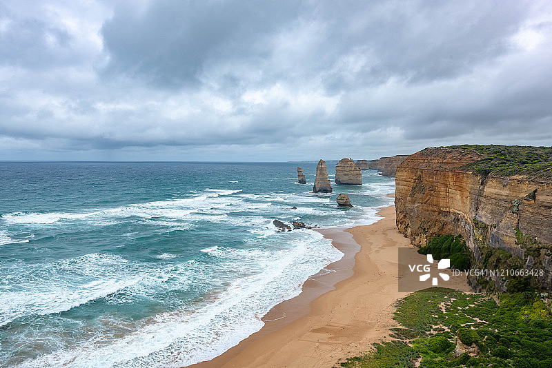 十二使徒海洋国家公园，位于澳大利亚维多利亚州的大洋路图片素材