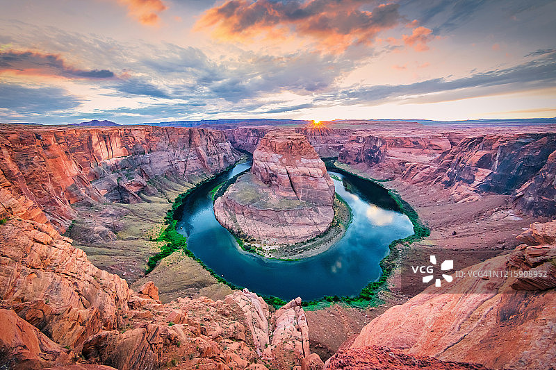 马蹄弯多彩日落黄昏科罗拉多河亚利桑那州图片素材
