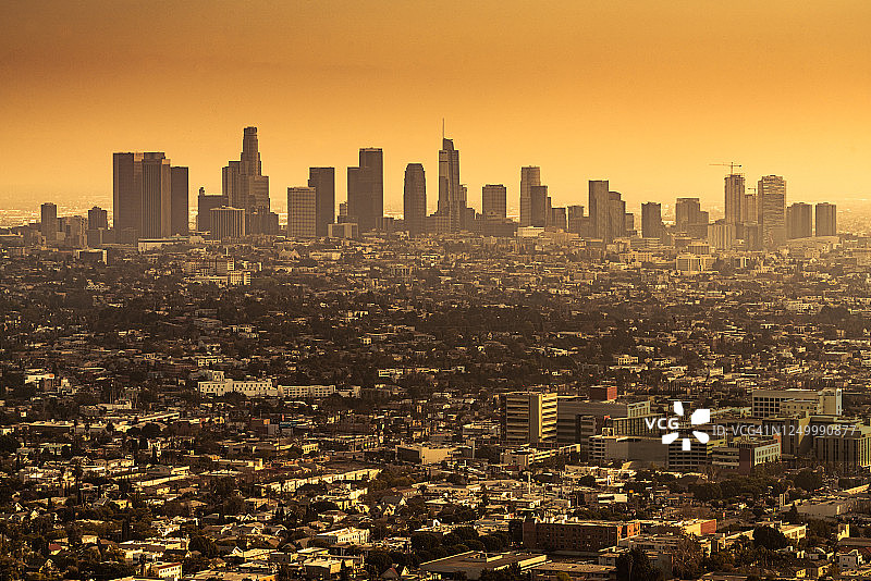 日落时分的洛杉矶市中心图片素材