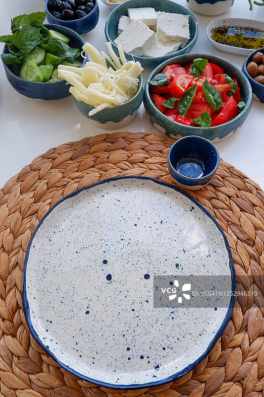 特写传统土耳其早餐桌图片素材