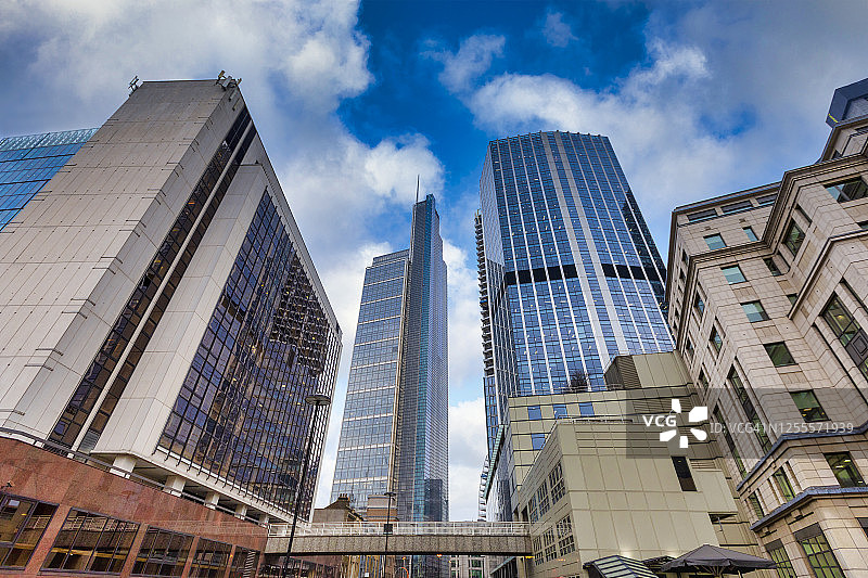 伦敦市中心金融区的天际线图片素材