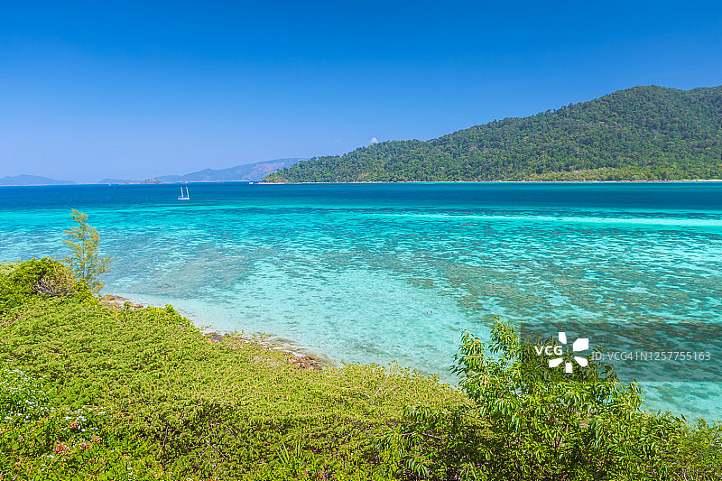亚洲泰国里皮岛的热带海滩图片素材
