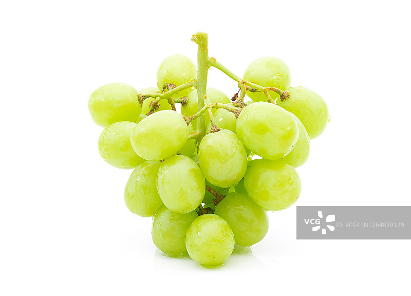 白色背景上的新鲜葡萄绿图片素材