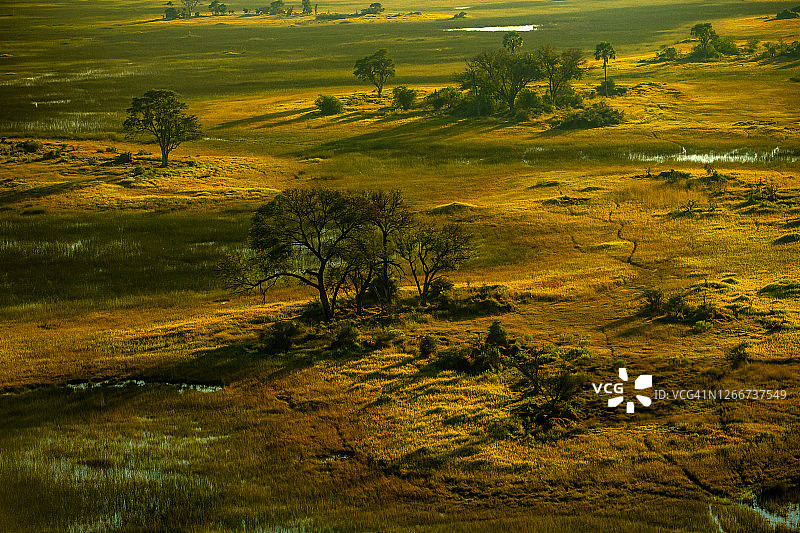 从博茨瓦纳的奥卡万戈三角洲鸟瞰风景图片素材