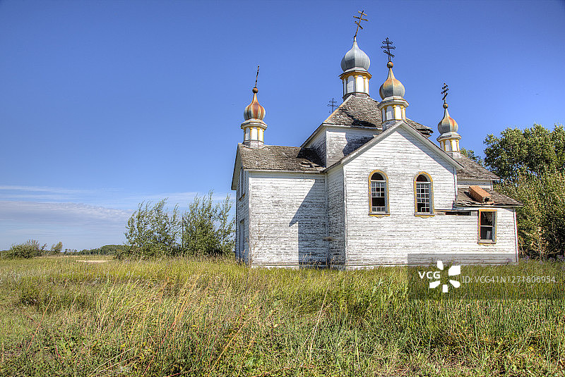 加拿大大草原上被遗弃的乌克兰教堂图片素材