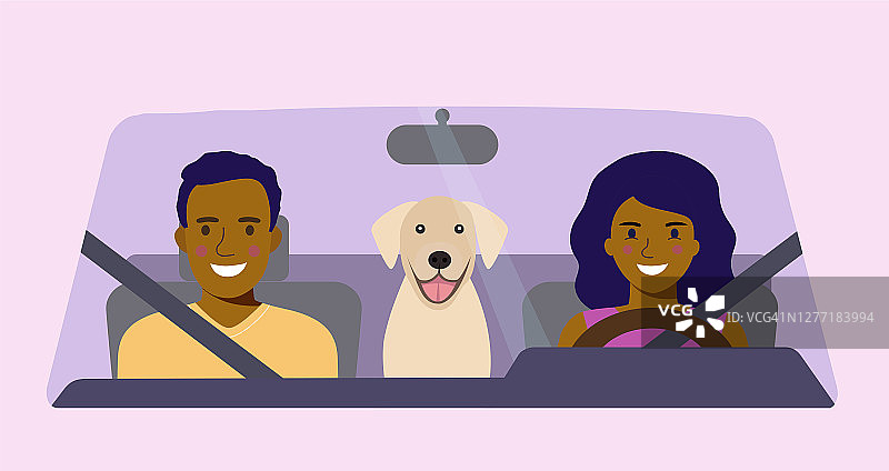 有趣的非洲裔美国家庭，狗在前面开车。矢量平面样式插图图片素材
