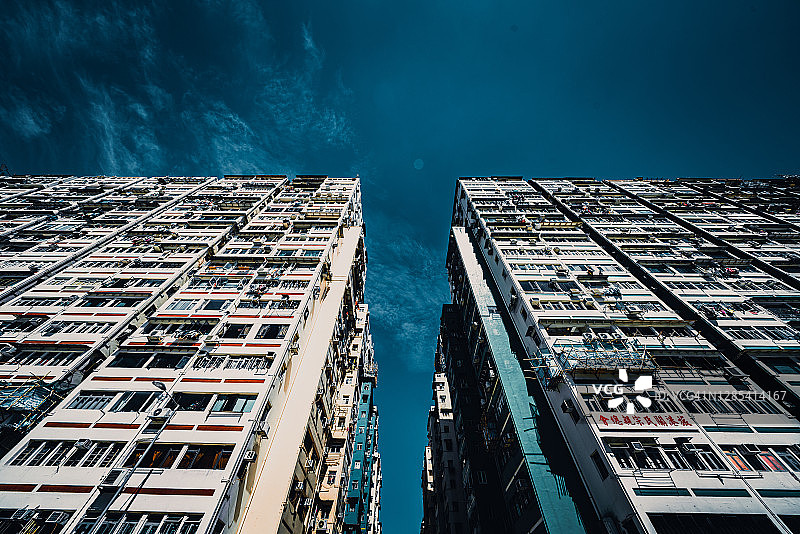 香港九龙半岛大角咀的住宅大厦图片素材