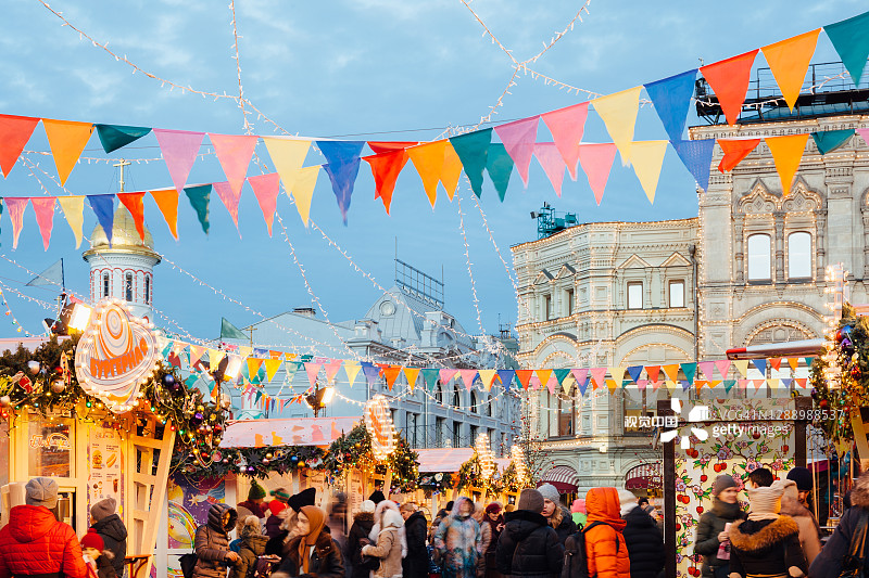 俄罗斯莫斯科红场上的圣诞集市图片素材