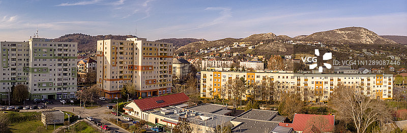 Budaors鸟瞰图布达佩斯郊区的住宅和住宅，匈牙利图片素材