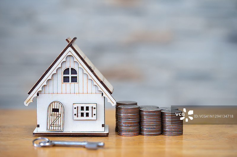 房屋贷款和保险概念，销售房屋图片素材
