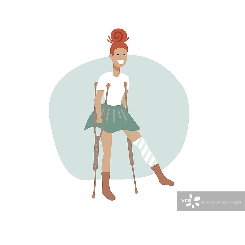 受伤的年轻女子拄着拐杖，腿上缠着绷带，还有一幅全身画像。矢量平面插图的概念。图片素材