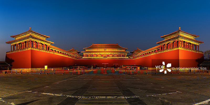 紫禁城夜景，位于中国北京图片素材
