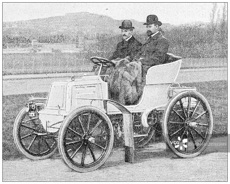古董黑白照片:不同的汽车，手推车和马车的世界图片素材