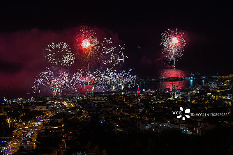 Funchal 2021新年烟花图片素材