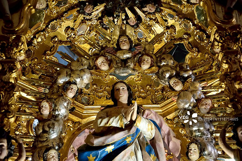 圣马特奥·德·卢塞纳教堂的圣龛图片素材
