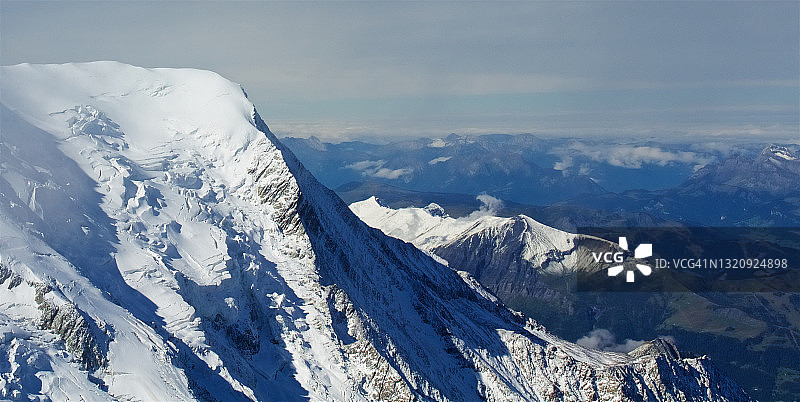 Chamonix,法国于2012年9月:你Aiguille Go onû泰山峰massif图片素材