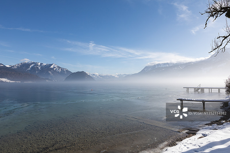 冬季景观(沃尔夫冈湖/奥地利)图片素材