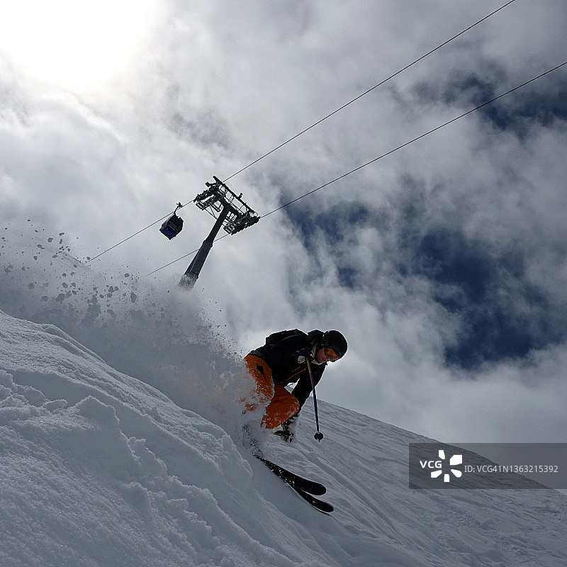 在奥地利的圣安东滑雪图片素材
