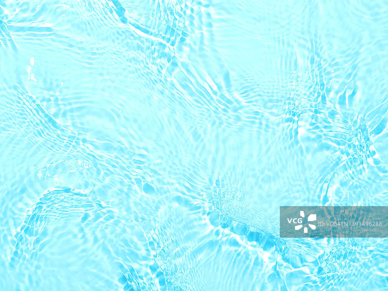 蓝色水面上的涟漪图片素材