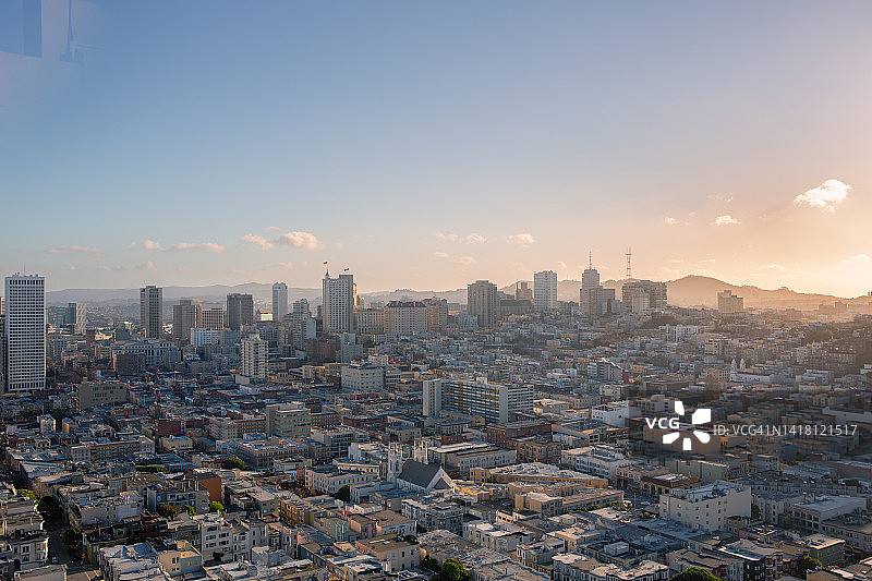 落日时分的城市鸟瞰图，旧金山。图片素材