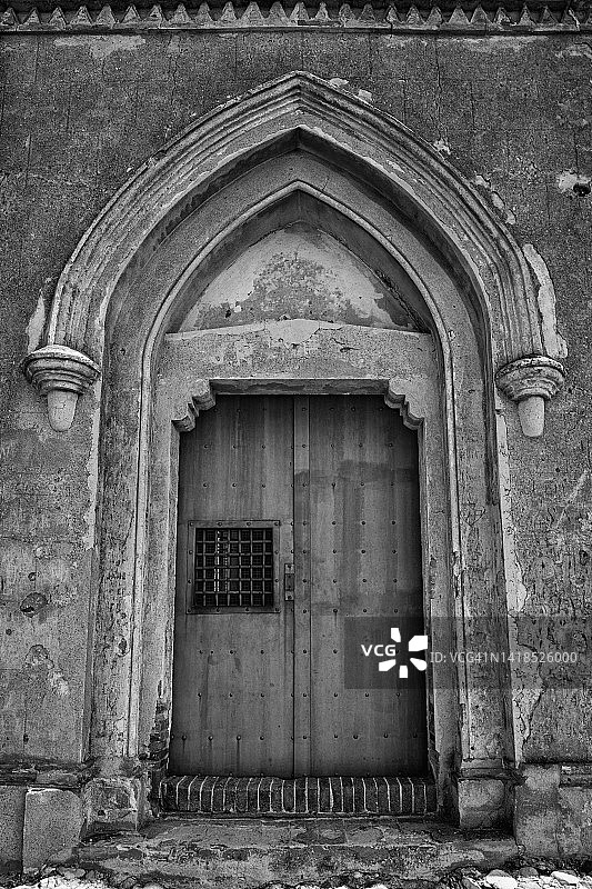 小修道院的入口门图片素材