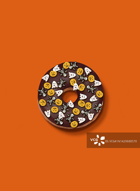 有趣的巧克力万圣节甜甜圈图片素材